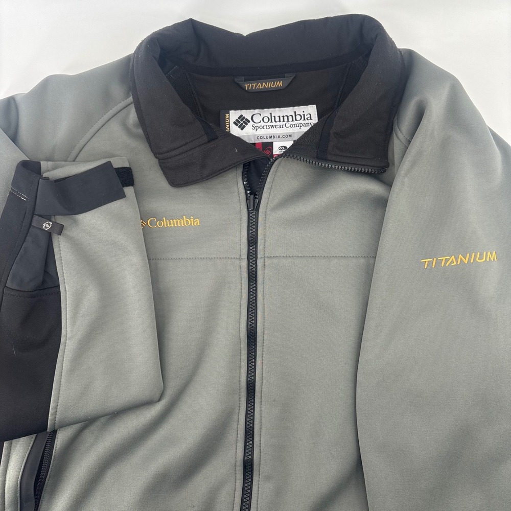 Columbia Titanium Softshell Jacket Mens XL Gray Black Full Zip Hiking SM6026